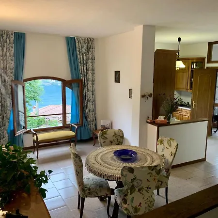 Reginaldo's 4* Nesso